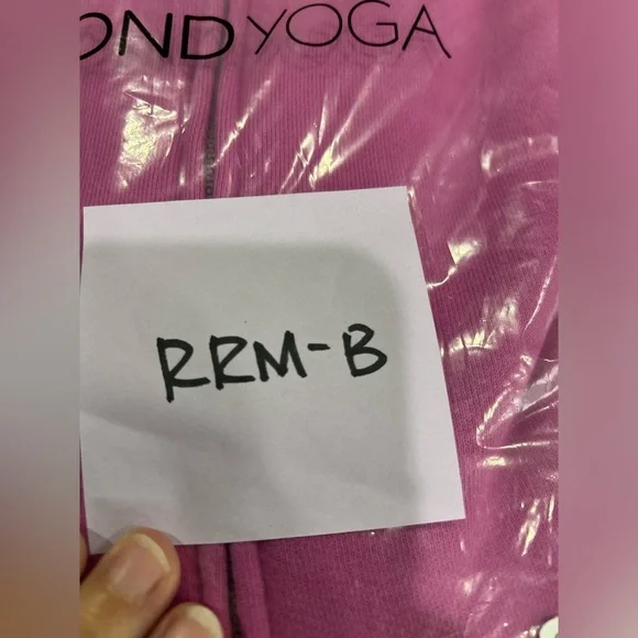 Beyond Yoga Women's Medium Cali Zip Up Hoodie Hooded Sweatshirt Purple Pink NWT - Picture 8 of 8